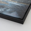 Leinwandbild handgemalt mit Acrylfarbe und Strukturpaste im Hochformat, Zwischen Berg und See, 120x160 mit Bilderrahmen in Schwarz